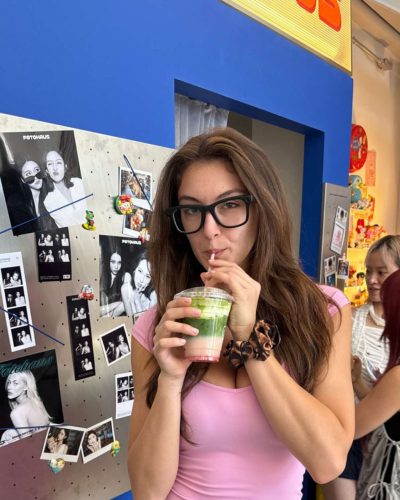 Rachel Pizzolato turns heads in stylish look