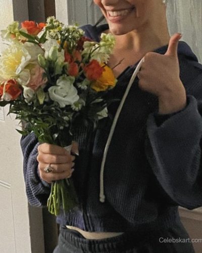 Rachel Zegler showcases stylish look