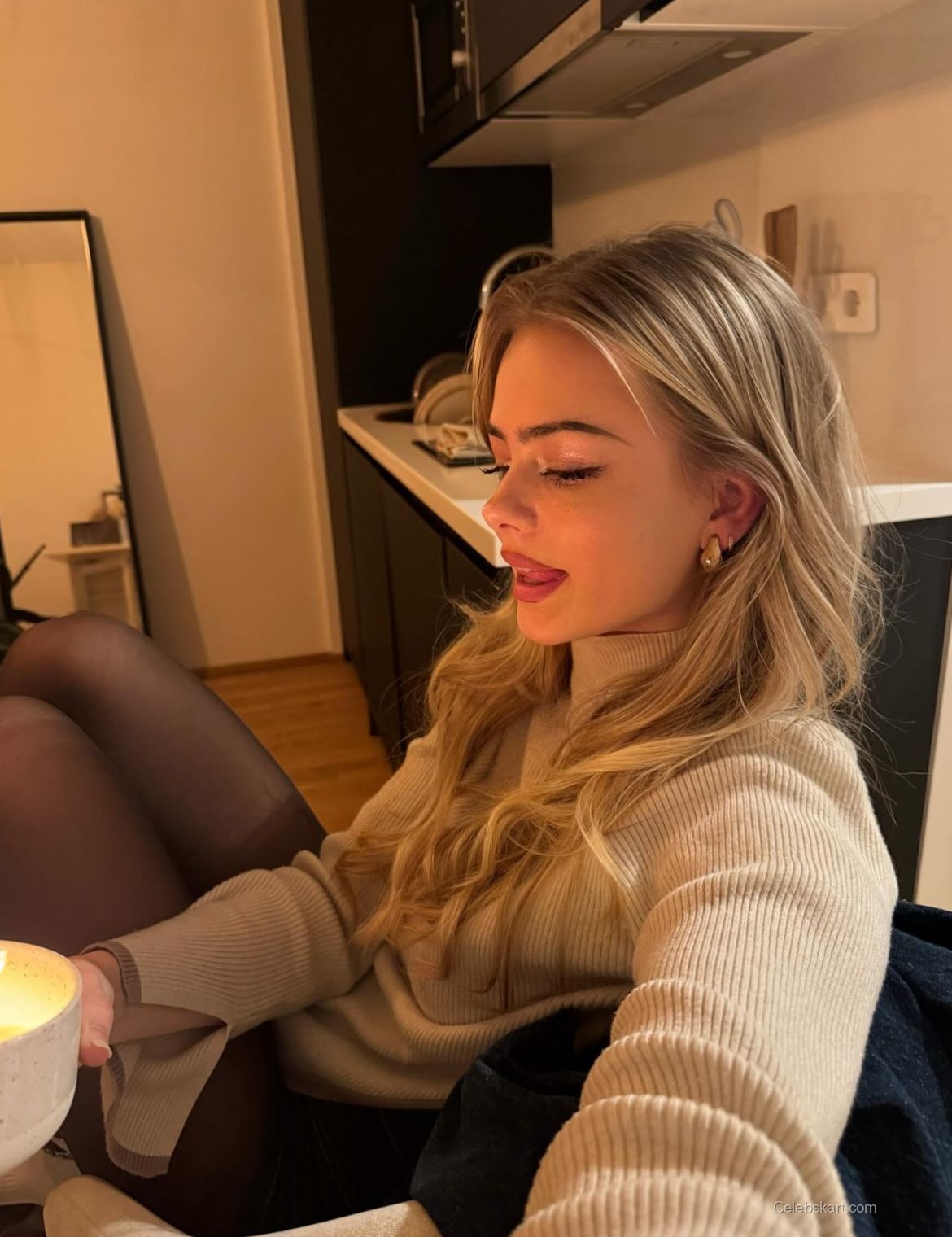 Sara Crumbleleg Instagram Moments You Need To See, March 2026 3