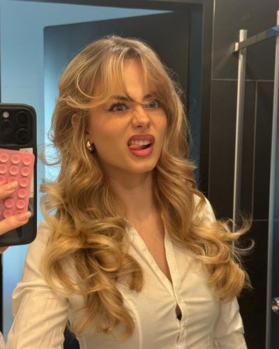 Sara Crumbleleg Instagram Photos, March 2026