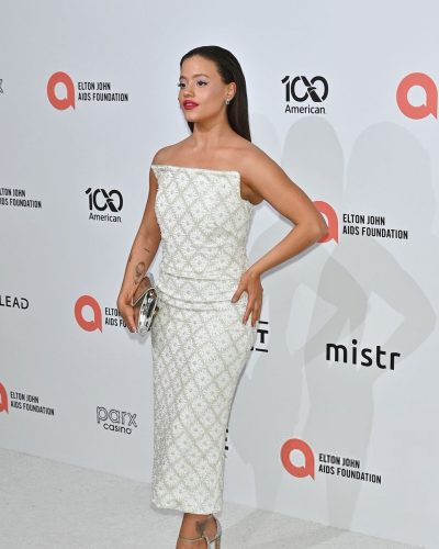 Sarah Jeffery turns heads in stylish look