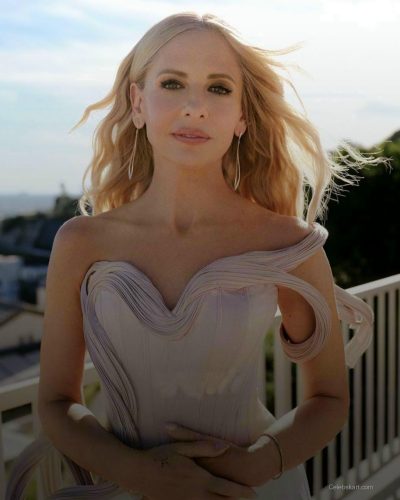 Sarah Michelle stuns in magazine look at appearance 2026