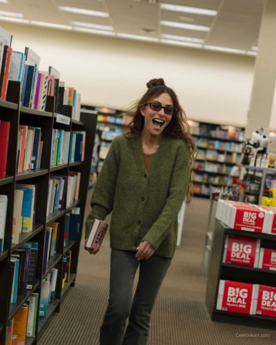 Sarah Shahi Poses At Home With Book | 2023 8