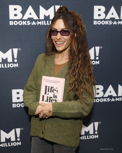 Sarah Shahi Promotes Her Book At Books-a-million Event, January 2023