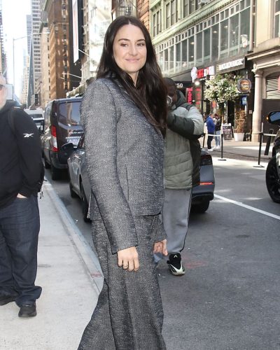 Shailene Woodley Steps Out In Chic Suit At Sirius Xm 2023 5