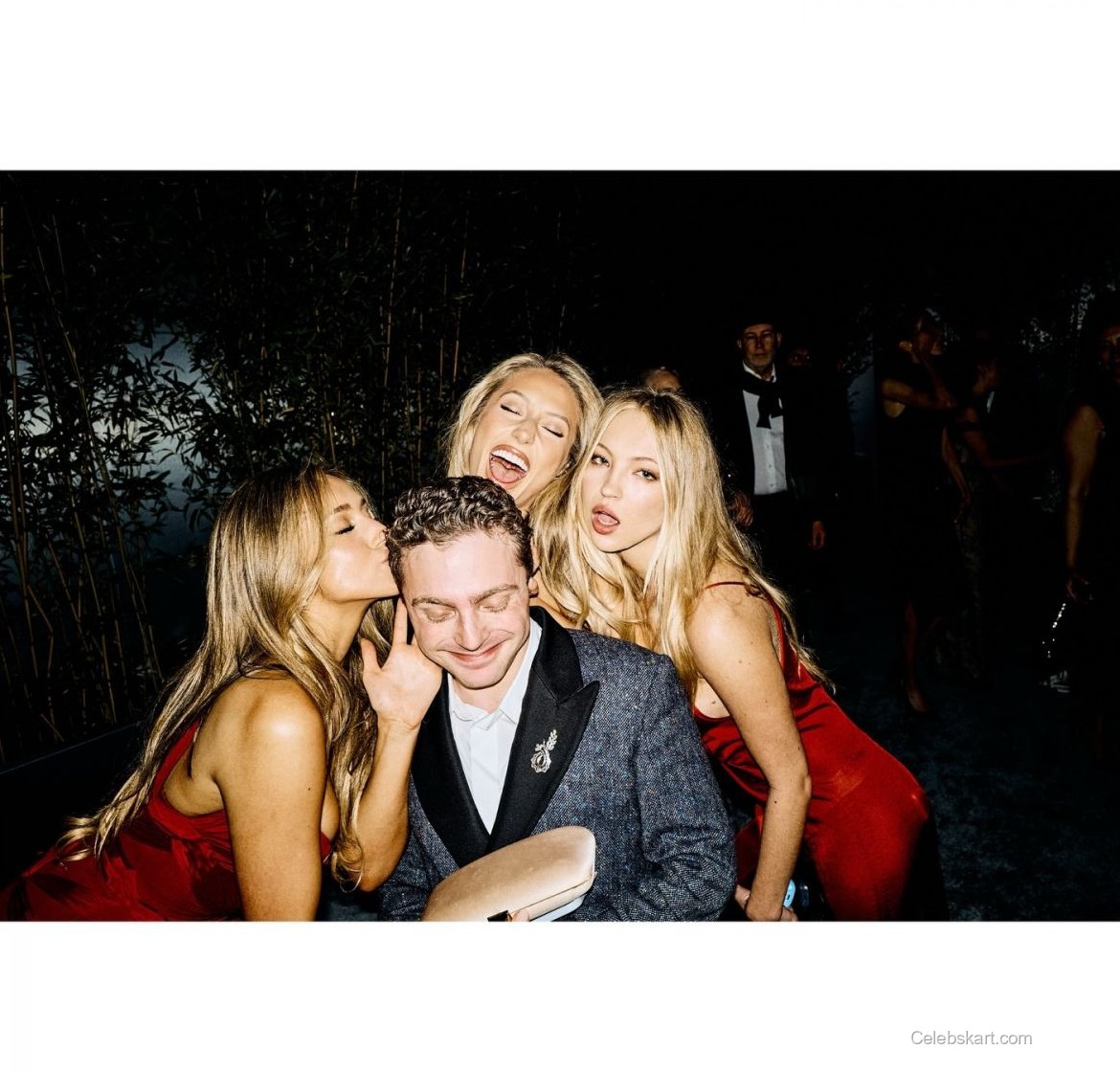 Tate Mcrae – Vanity Fair Oscar Party 2026 Fashion Recap 5