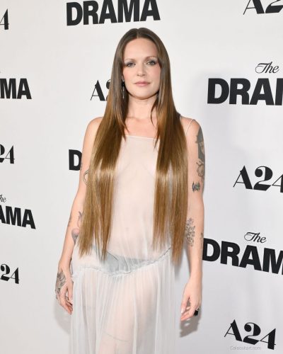 Tove Lo turns heads in stylish look