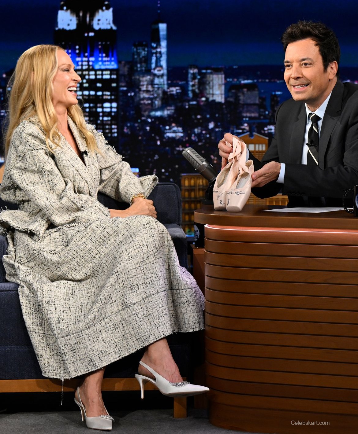 Uma Thurman Dazzles On Jimmy Fallon Show With Striking Outfit, March 2026 5