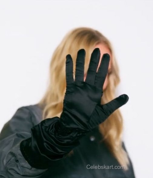 Uma Thurman for InStyle Magazine, March 2026 4