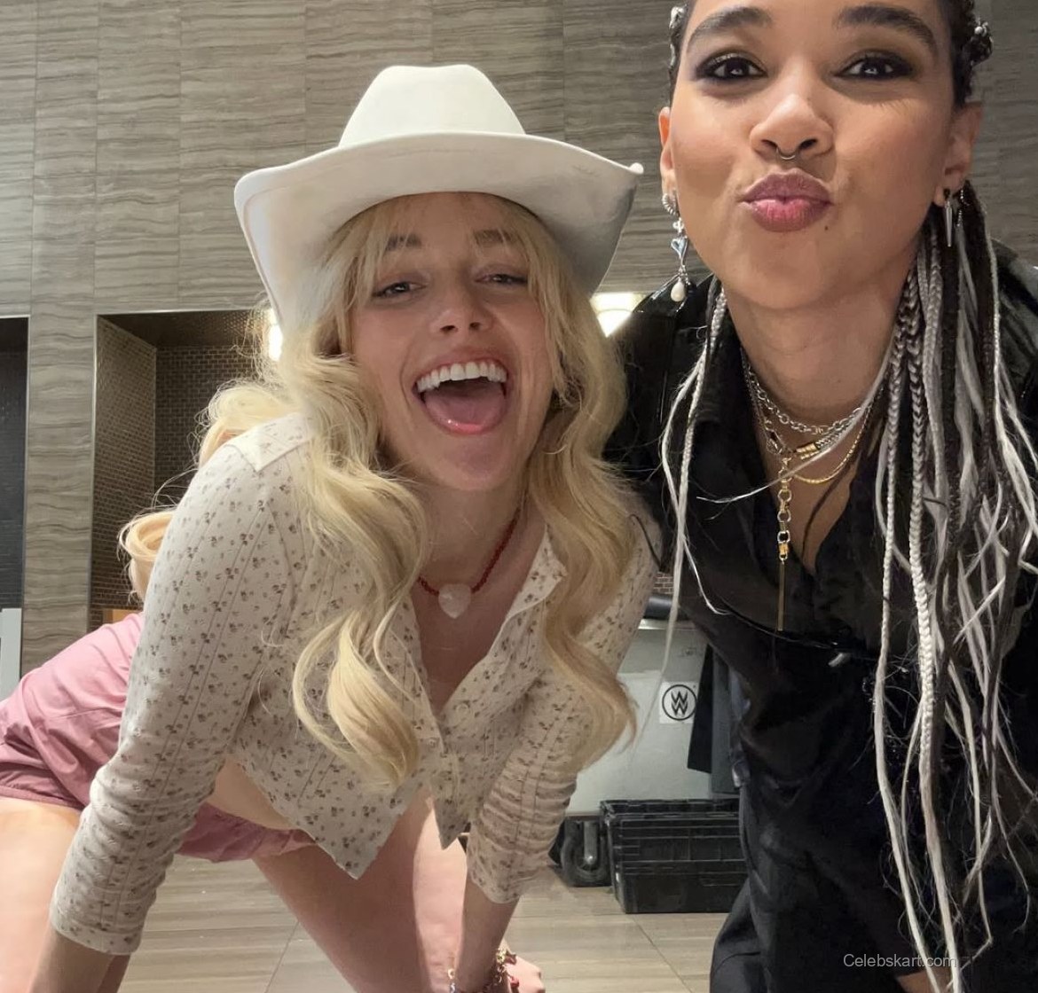 Victoria Pedretti, Oscars Party 2023 Photos 3