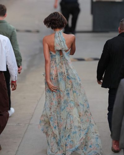 Zendaya Arrives looks stunning in stylish look