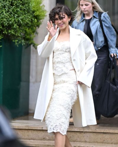 Zendaya Dazzles In White Outfit At Paris Event 2023 4