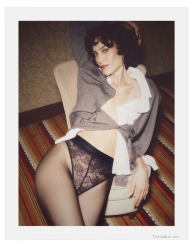 Alexa Chung photo image 4