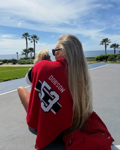 Alexa Serowik: Stylish Moments At The Beach 2023