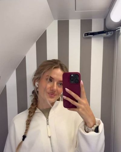 Alica Schmidt with loose hair and minimal accessories