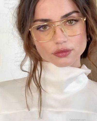 Ana De stuns in white dress at appearance 2023