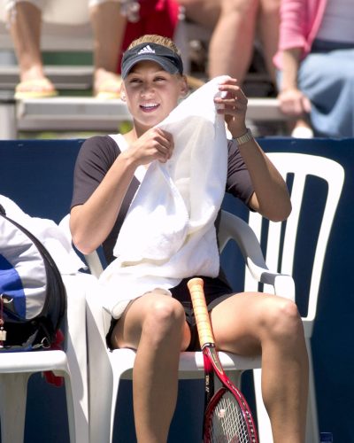 Anna Kournikova showcases stylish look