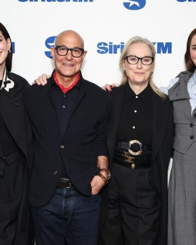 Anne Hathaway At Siriusxm Studios 2023, Chic Black Outfit picture 2