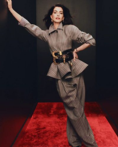 Anne Hathaway photo image 7