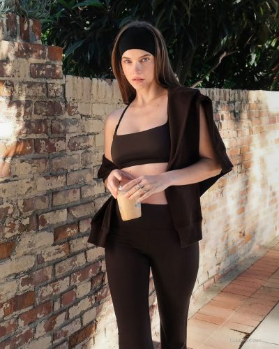 Barbara Palvin Shows Off Style In Lilysilk Activewear 2026