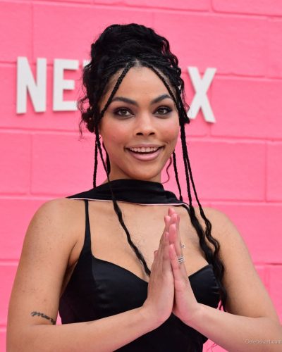 Bella Murphy at Roommates Premiere image 3