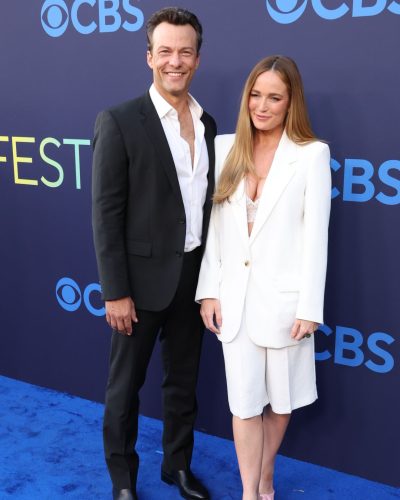 Caity Lotz at Cbs Fest photo