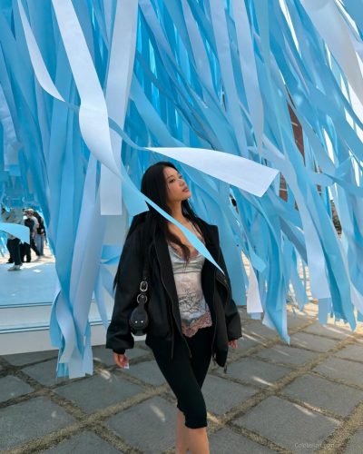 Cece Zhen Dazzles In Stylish Ensemble At 2023 Event 7