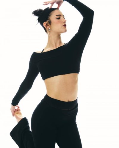 Charli D’amelio turns heads in photoshoot look