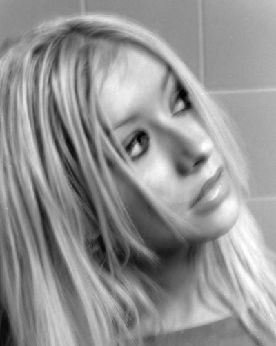 Christina Aguilera At Photoshoot 2001: Bold Style Statement 10