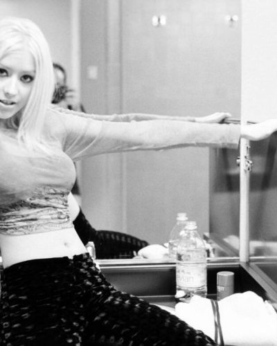 Christina Aguilera At Photoshoot 2001: Bold Style Statement 3