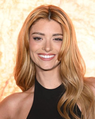 Dixie D’Amelio black jumpsuit a contemporary fashion style