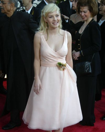 Elisha Cuthbert pink dress complemented by floral details