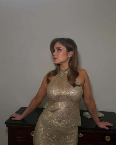 Erin Moriarty showcases dress