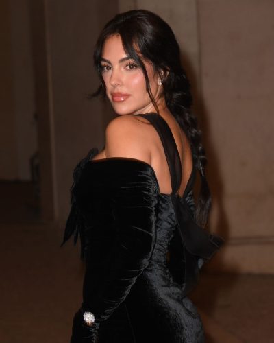 Georgina Rodriguez looks stunning in black dress