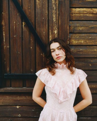 Greta Fernandez In Glamour Spain 2026 () shot 12