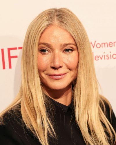 Gwyneth Paltrow looks stunning in blazer
