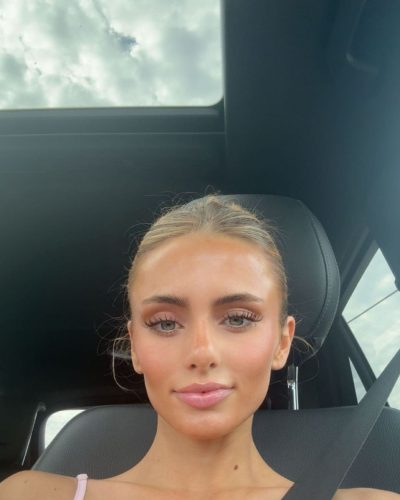 Izzy Darnell, Chic Style At Summer Event 2023