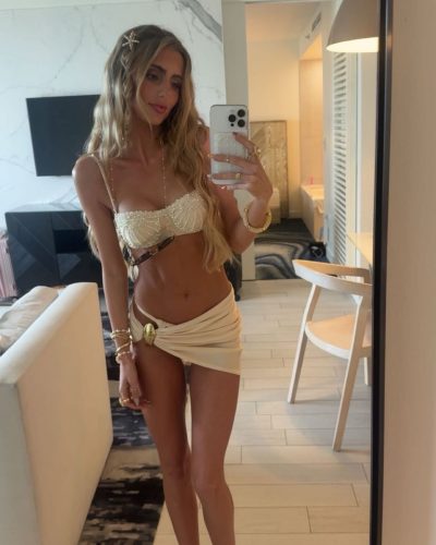 Izzy Darnell – Stunning Pink Dress At Event 2023