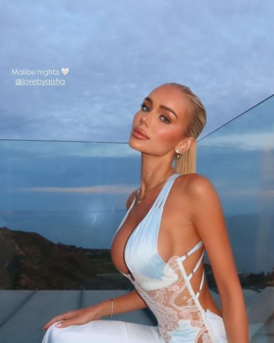 Julia Cavanagh in blue dress Instagram photos January 2026 photo 2