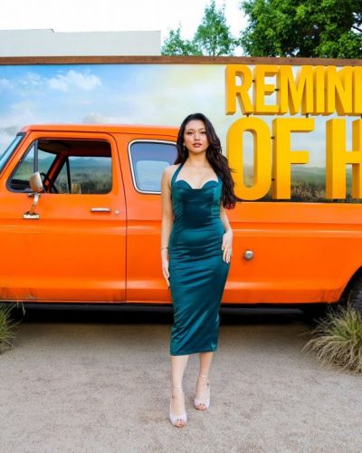 Julia Garcia chic green dress with sweetheart neckline detail