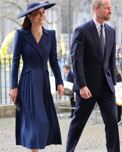 Kate Middleton oversized blue hat with netting and bow