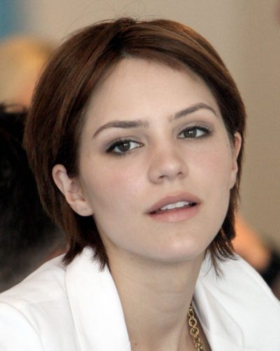 Katharine McPhee ripped denim shorts with chic brown platform sandals