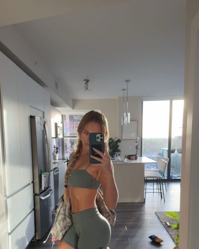 Kyla Dodds, Instagram Selfies & Outfit Highlights 2023