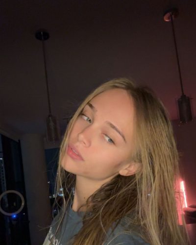 Kyla Dodds fitted gray crop top with matching shorts