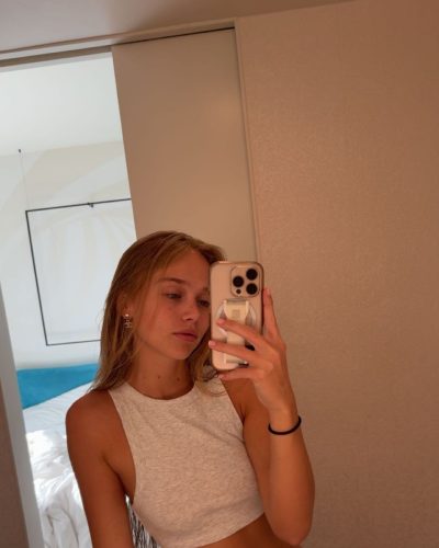 Kyla Dodds, Stunning Brown Dress At Instagram Shoot 2023 14