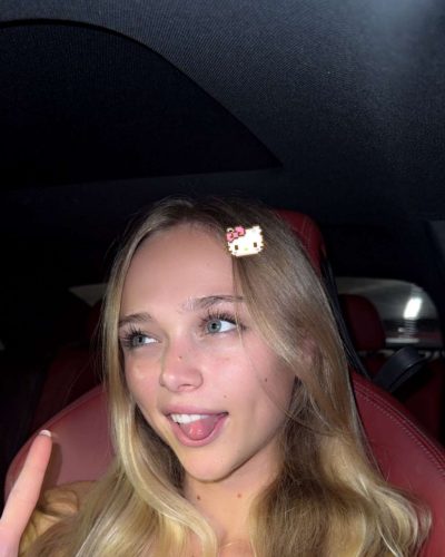 Kyla Dodds: wearing stylish look at appearance 2023