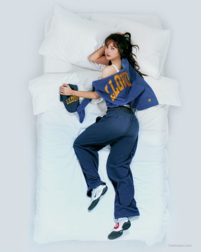 Lalisa Manobal showcases stylish look