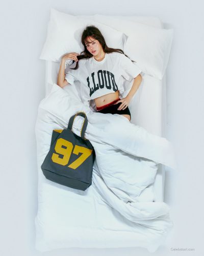 Lalisa Manobal looks stunning in stylish look