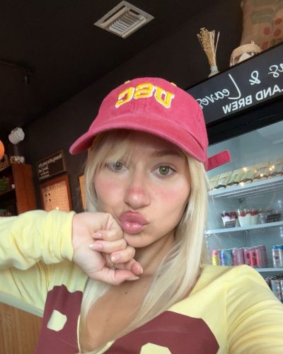 Leila Faler: spotted in dress during Instagram post