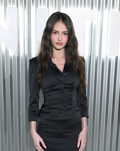 Leni Klum showcases black dress